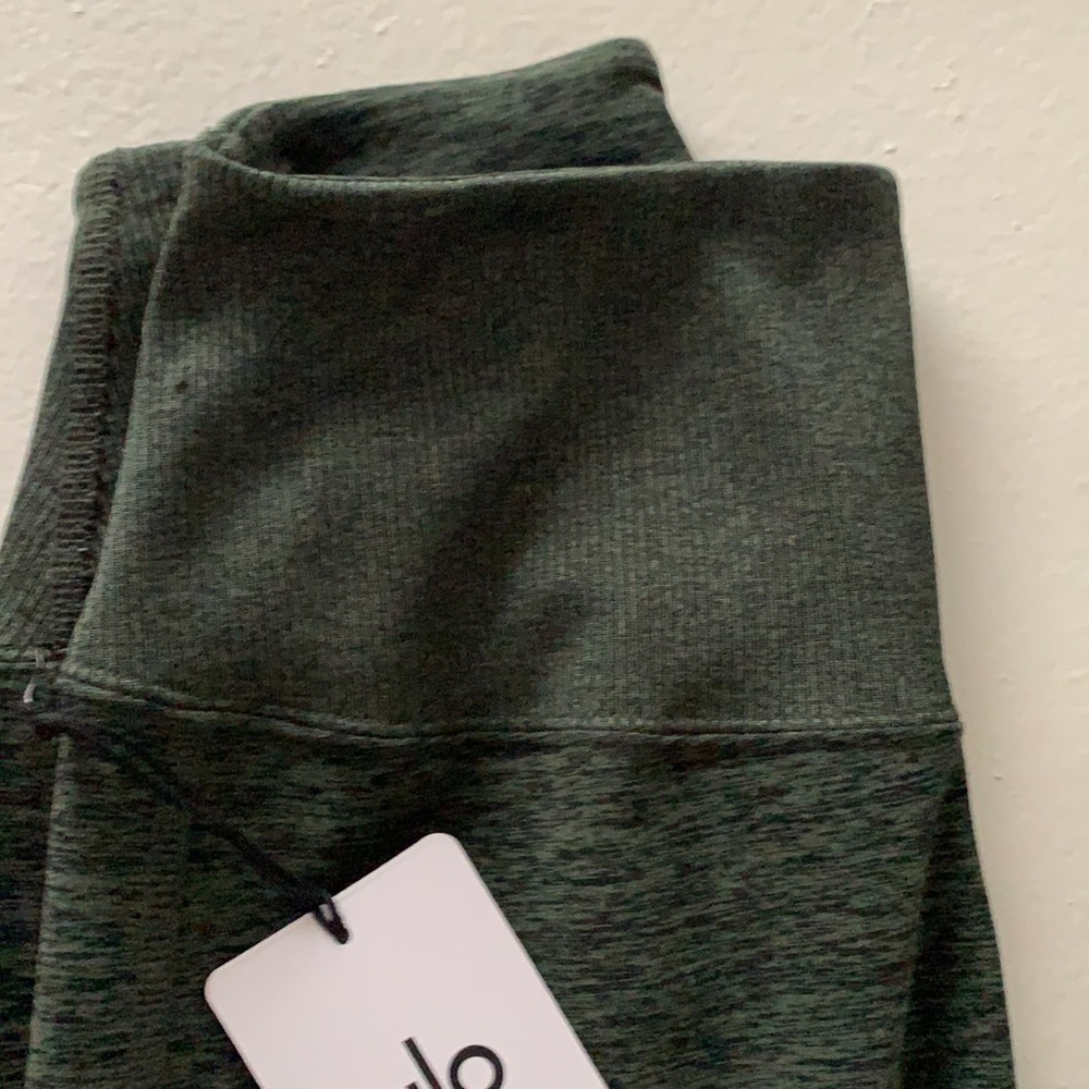 Brand New Alo Yoga Athleisure Pant - Picture 2 of 5